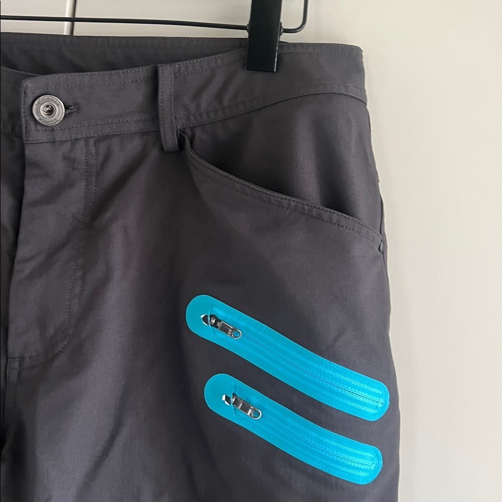 Lululemon Cadence Commute Zip Shorts - Picture 5 of 9